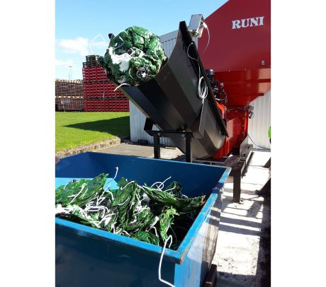 Screw Compactor Dewatering and Compacting Big 20 L. Draught Beer Plastic Containers
